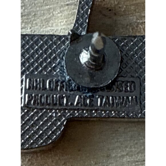 Washington Capitals NHL Official Licensed Lapel Pin - Picture 4 of 5